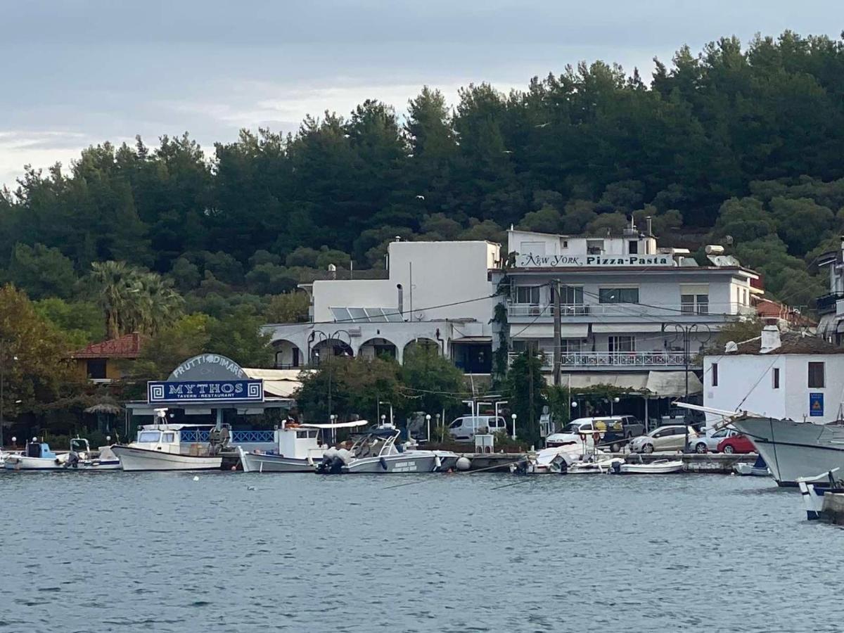 Captain'S Beach Apartments Liménasz Kültér fotó